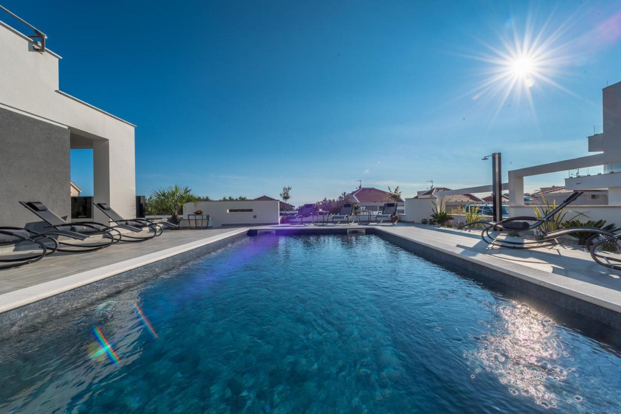 Villa Magnifica Apartments With Pool Novalja Exterior foto